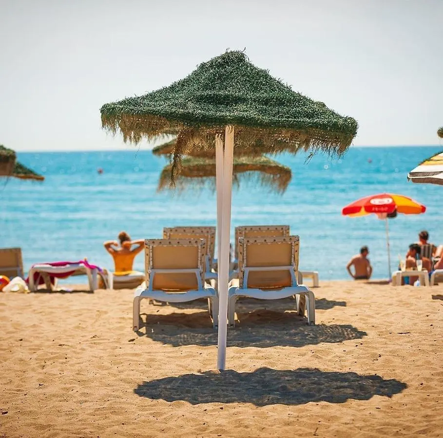 בנאלמדנה Apartamentos Holidays Benalbeach 0*,  ספרד