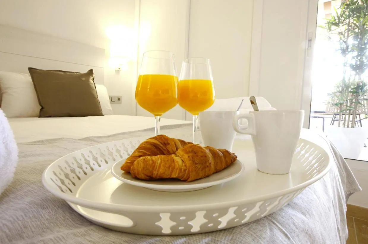 בנאלמדנה Apartamentos Holidays Benalbeach 0*,  ספרד