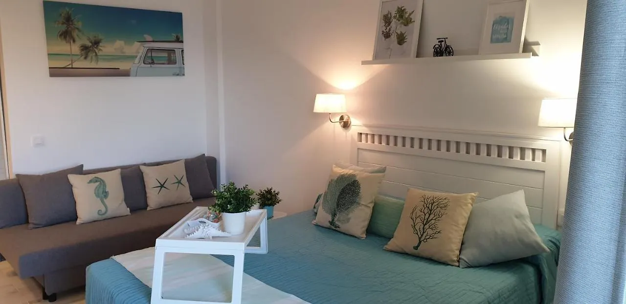 בנאלמדנה Apartamentos Holidays Benalbeach דירה